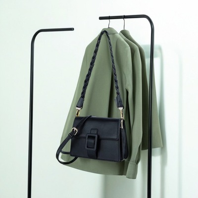 超火小包包女2024新款小众斜挎包