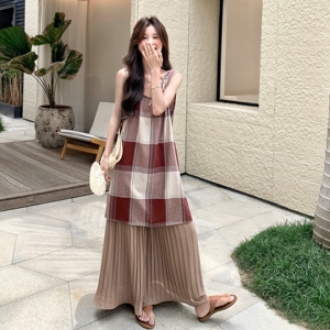 法式格纹v领背心连衣裙套装女2025新款复古高级感半身裙两件套图片