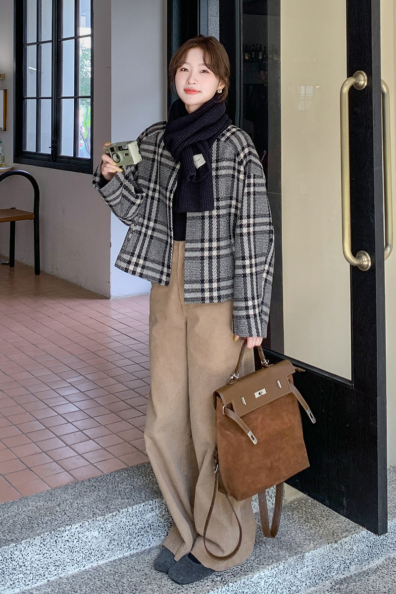 灰格小香风气质毛呢外套女2024冬季新款韩版宽松小个子呢子短大衣,女装毛呢外套,浙宝099