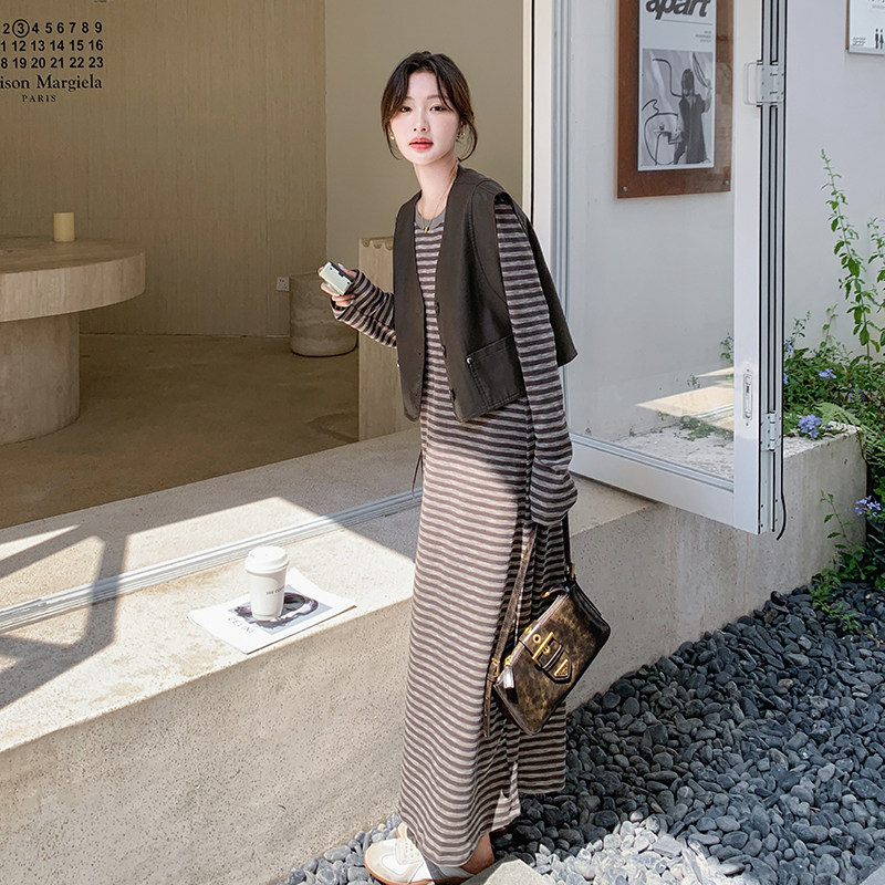 盐系轻熟pu皮马甲条纹套装裙连衣裙女春秋高级感时髦独特设计感,女装连衣裙,浙宝099