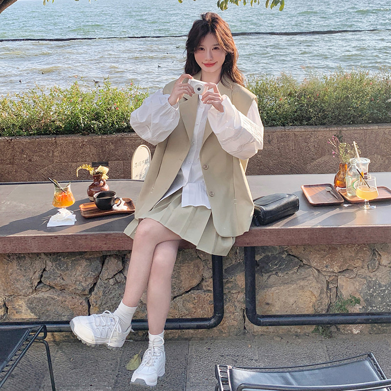 卡其色廓形西装马甲套装裙女2025春季新款韩系设计感百褶裙两件套,女装套装/套裙,浙宝099