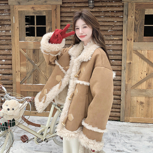 学院风皮毛一体羊羔毛外套女短款2024新款设计感小个子百搭短上衣,女装皮草,浙宝099