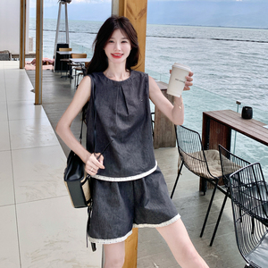 蕾丝花边灰色牛仔背心套装女2025夏季设计感可盐可甜小个子两件套图片