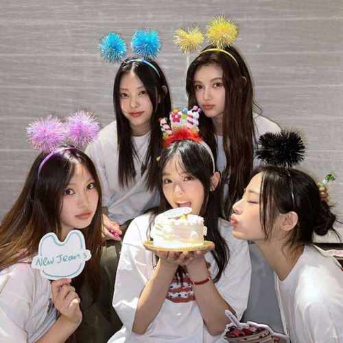 newjeans同款生日彩色亮丝球球发箍姐妹聚会装饰头箍明星周边头箍