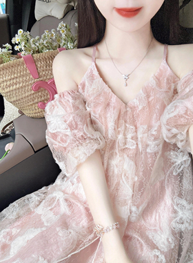蝴蝶印花吊带连衣裙女夏粉色露肩宽松显瘦小个子超仙气质长裙