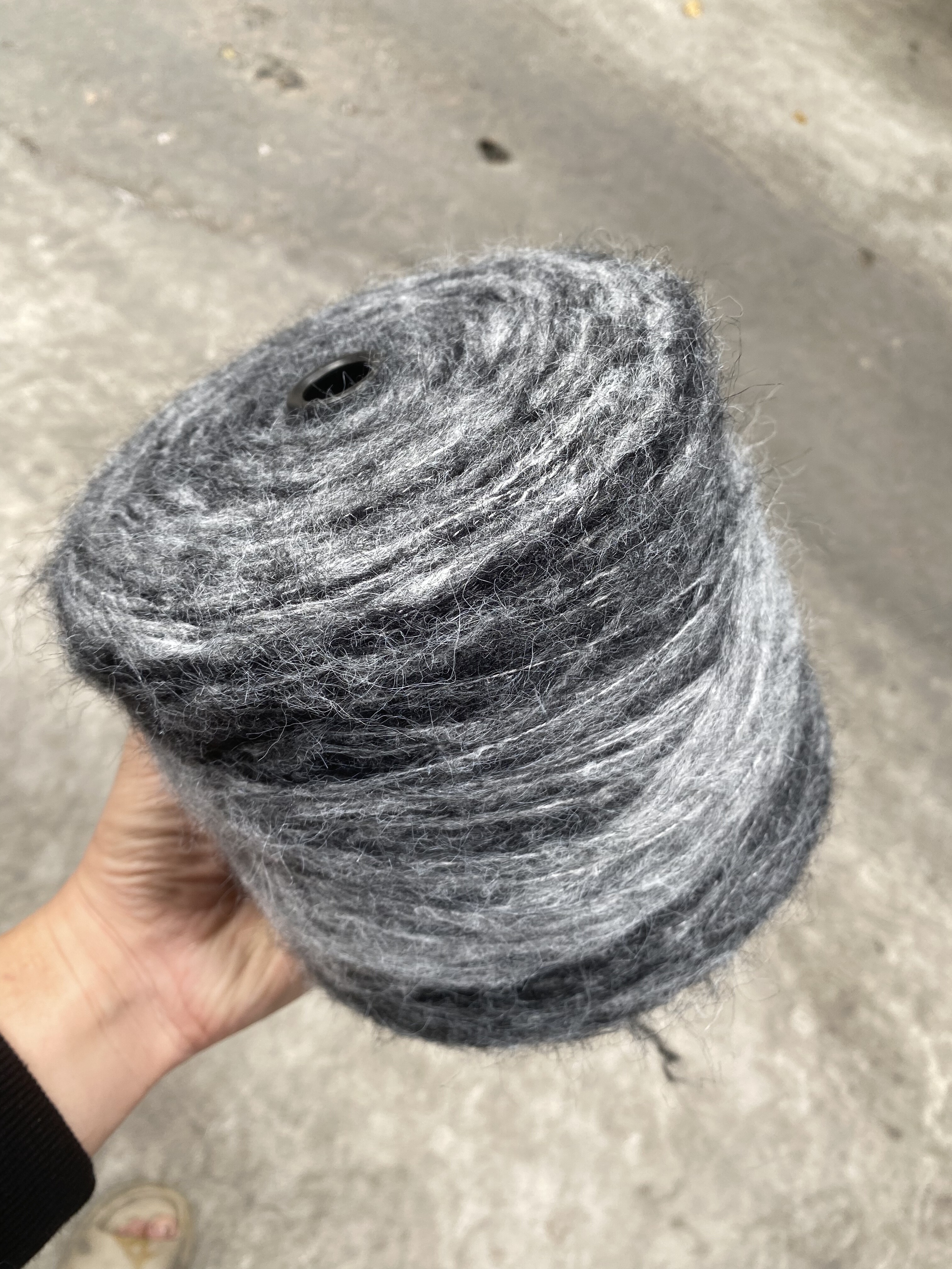 外贸渐变羊毛马海毛线 长段染马海毛 含35羊毛外套毛衣围巾手编线,服饰配件/皮带/帽子/围巾,毛线,淘宝优惠券,粉丝福利购,淘宝优惠卷