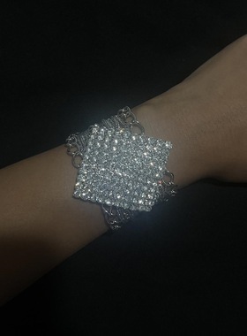 手戴银河DIAMONDS钻石造型菱形多层链条可调节CHAIN手链女小众DJ