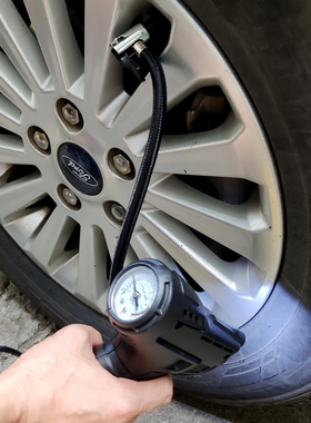 3665智能车载充气泵汽车轮胎打气泵便携式无线充电手持小型打气筒