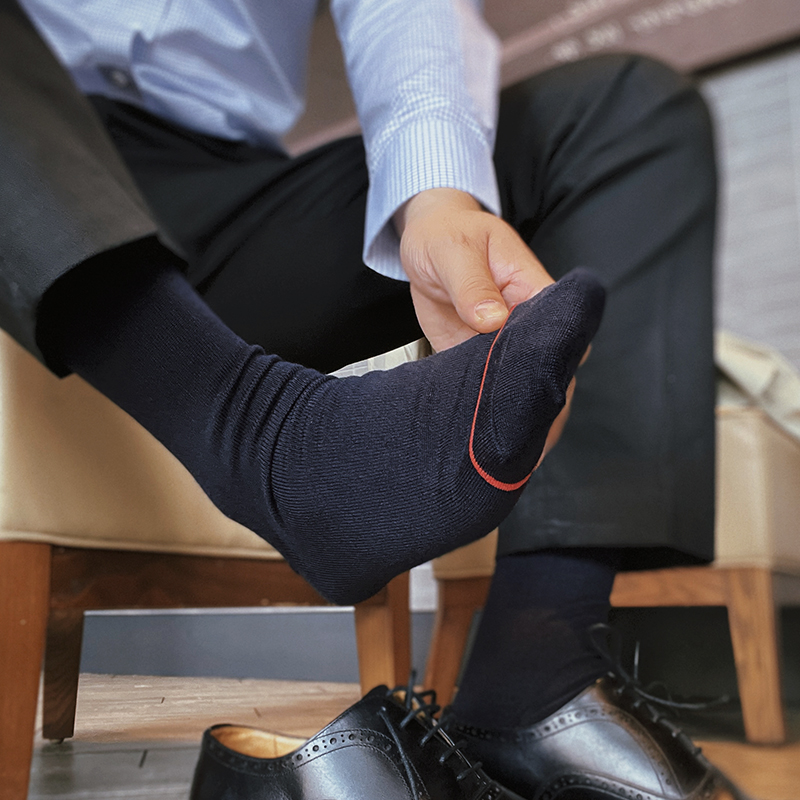 男士棉质素面红线商务袜