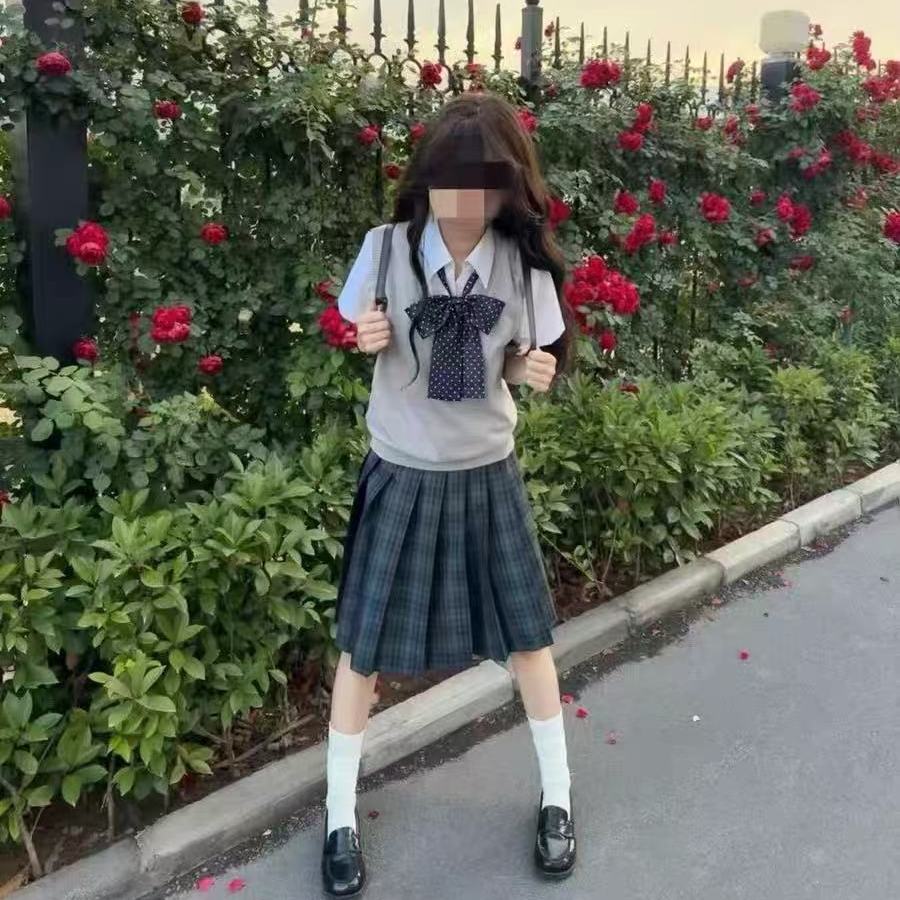 春秋校供优等生中长款半身裙套装