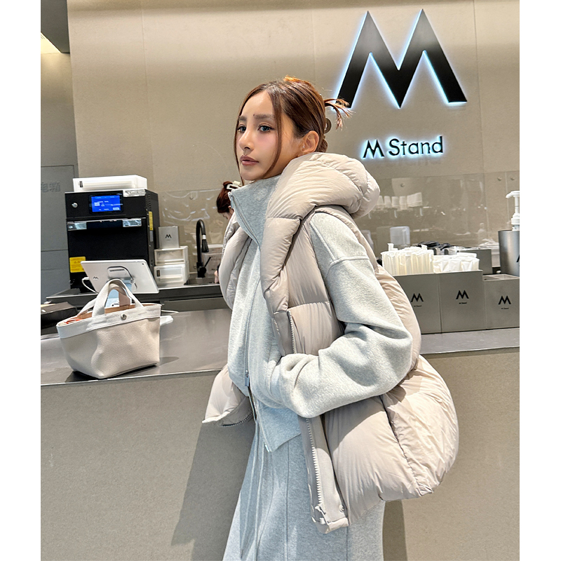 丸丸Maruco 保暖白鹅绒泡芙羽绒马甲 轻柔保暖时尚马夹连帽