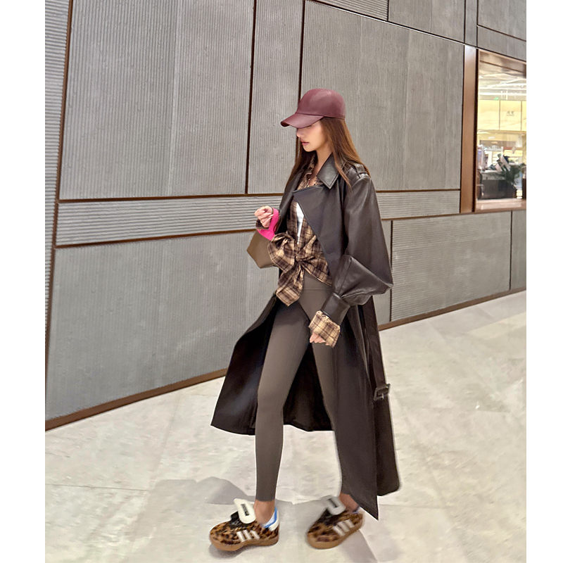 复古大衣风衣外套女长款皮衣
