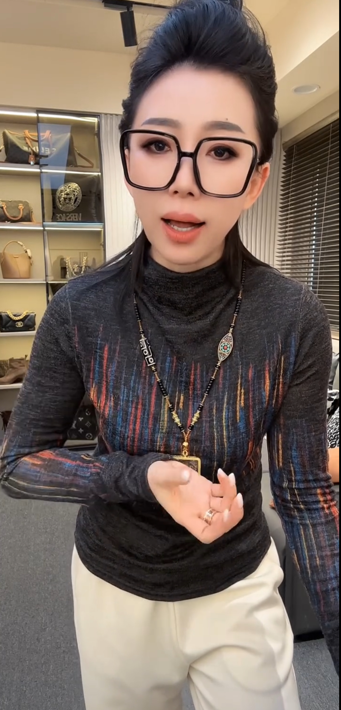 2025年冬季新款时尚显瘦半高领长袖打底衫网红同款保暖女装潮上衣