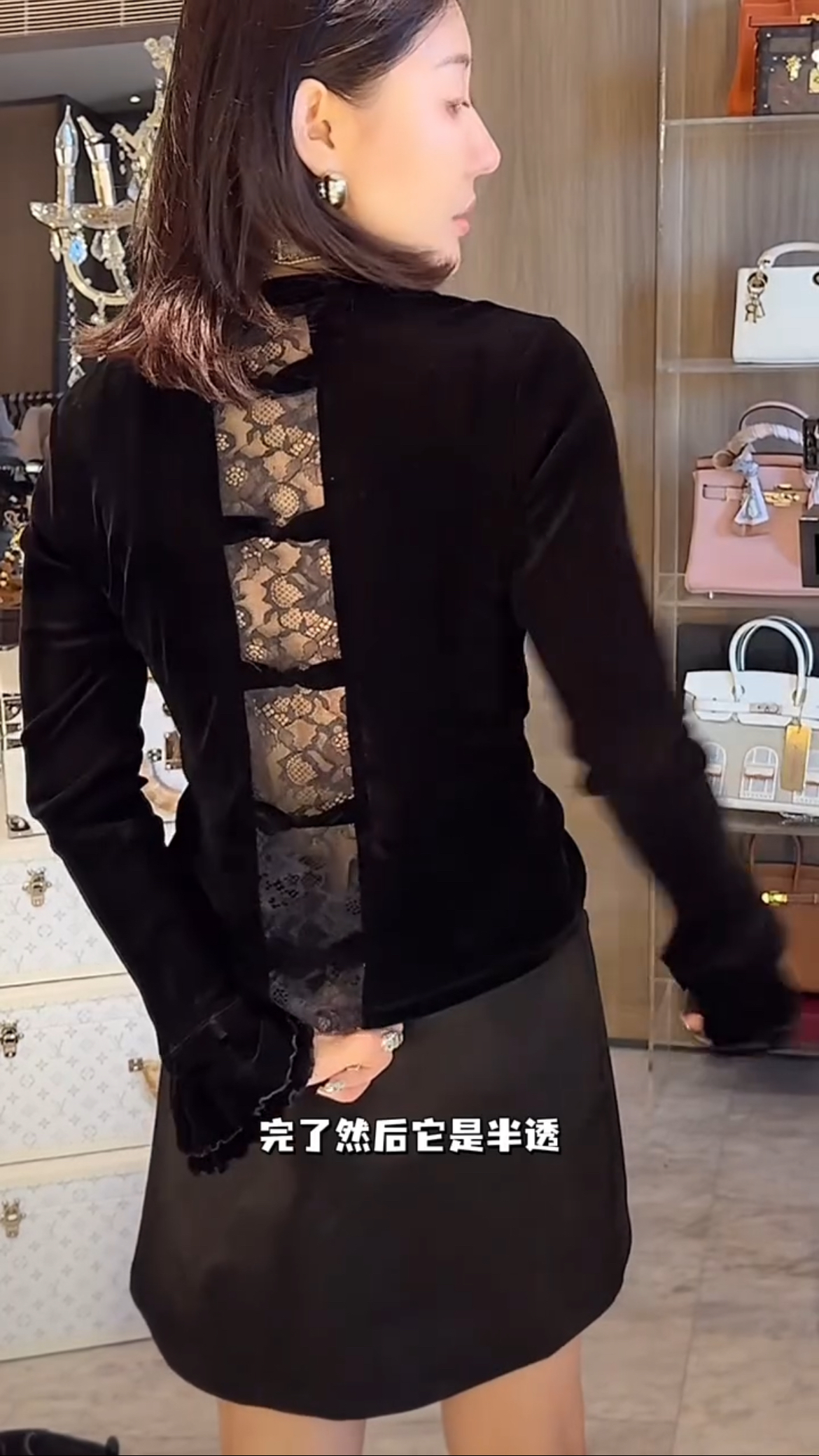 2025冬季新款晚装百搭显瘦拼接露背丝绒小衫女短款上衣网红同款潮