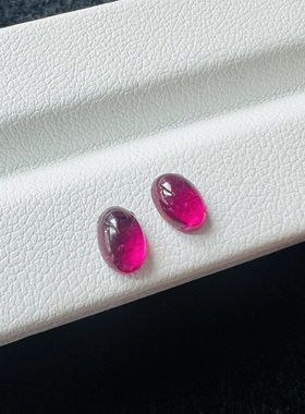 1.11ct/2粒红色碧玺椭圆形素面蛋面热粉色光感强可配对耳钉4*6mm