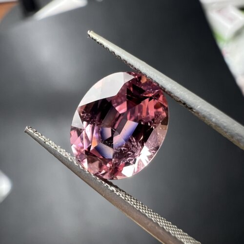 2.28克拉樱花粉红色碧玺椭圆形德国精切晶体干净7.5*9mm