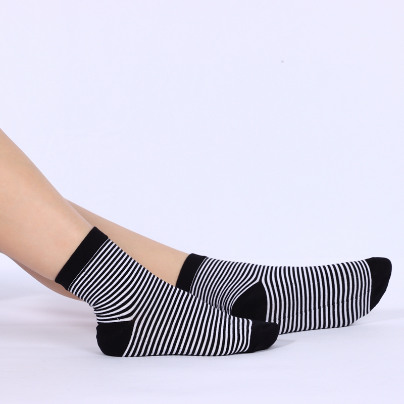 一哥四季袜竹纤维袜子女防臭中筒袜条纹袜童袜100%全棉春秋冬短袜