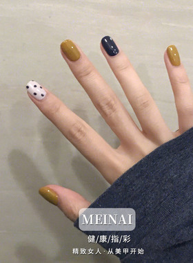 美甲2023新款流行色小红书爆款泫雅风莫兰迪蓝色姜黄色芭比甲油胶
