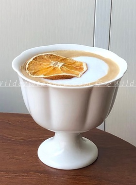 日式白瓷高脚杯花瓣纹咖啡杯拉花拿铁杯陶瓷杯甜品布丁杯精致水杯