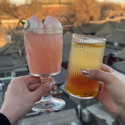 高脚杯复古浮雕玻璃杯