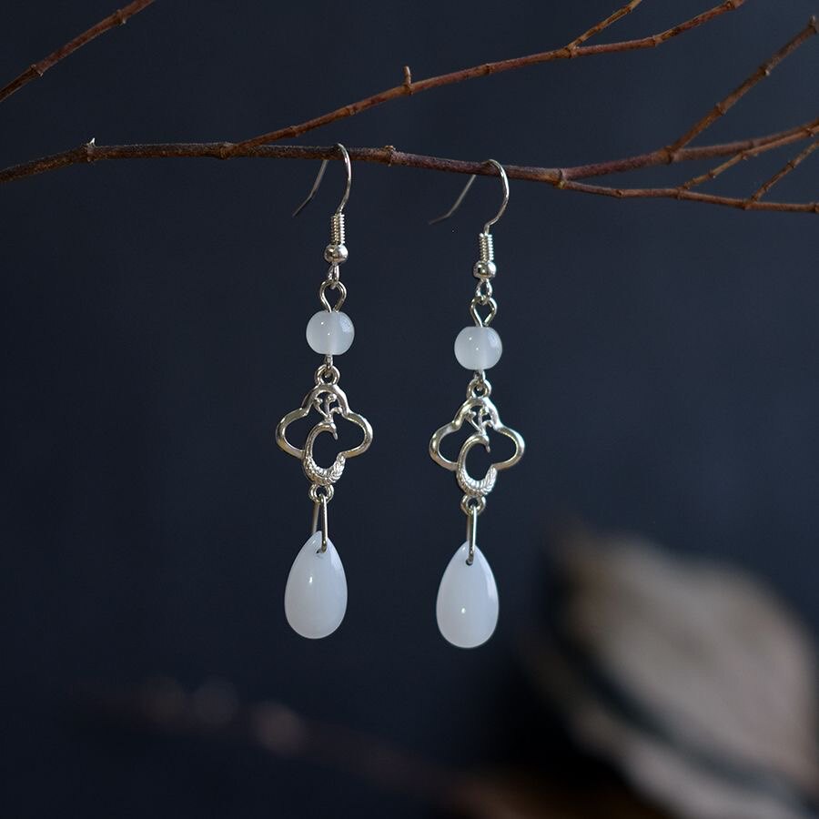 소녀를 위한 HANFU 중국 스타일의 귀걸이 고대 의상 귀고리 요정 액세서리 고대 스타일의 신선한 귀 클립 유리 물방울 술 귀걸이