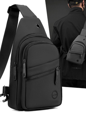 SuprFicial男士胸包斜挎包户外旅行时尚单肩包多功能黑色潮牌小包
