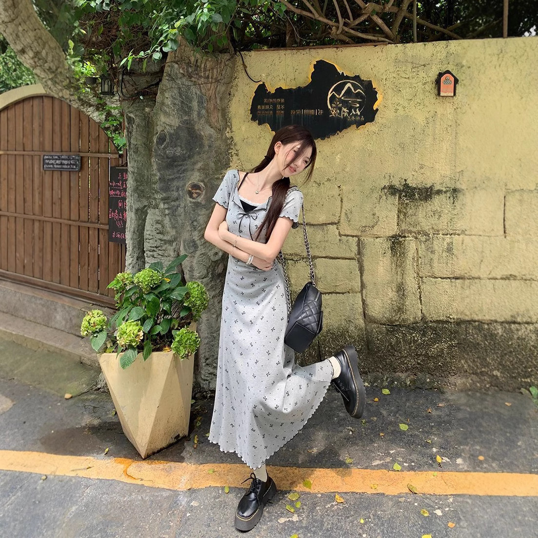假两件蝴蝶结印花短袖连衣裙女夏季气质蕾丝花边收腰显瘦A字长裙