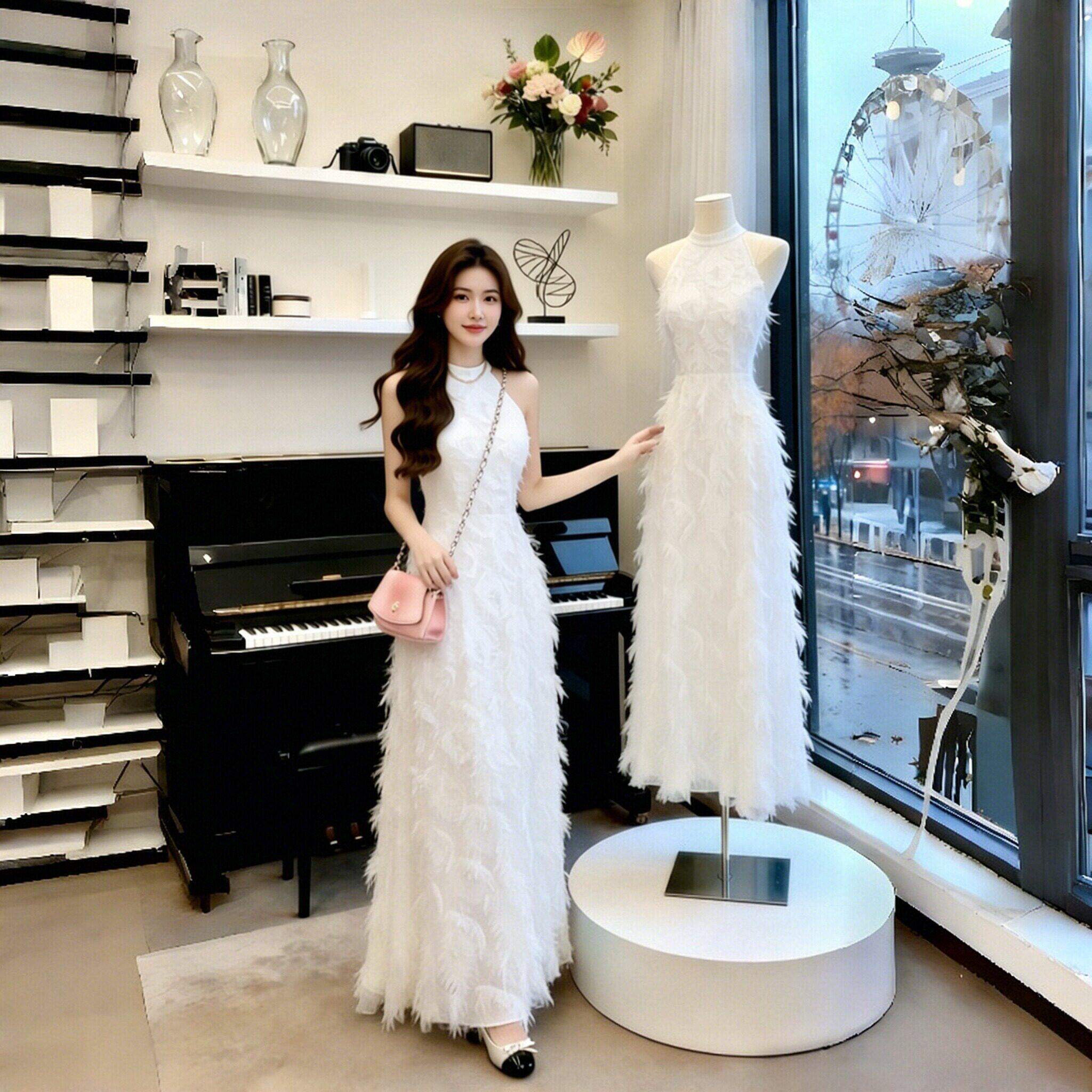 高级感小个子新娘白色挂脖晚礼服图片