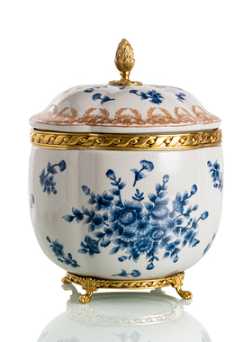 欧式陶瓷配铜收纳罐摆设