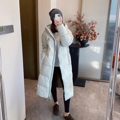 白鹅绒保暖中长款连帽羽绒服