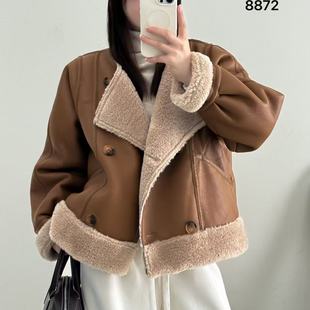 加厚保暖皮毛一体休闲外套女时尚 宽松百搭双排扣翻领上衣M21