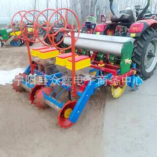 花生播种机4行起垄播种施肥油砂豆滴灌带三垄六行花生播种机