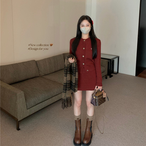 本命年红色系穿搭绝美小香风套装裙女小个子甜辣洋气显瘦名媛千金