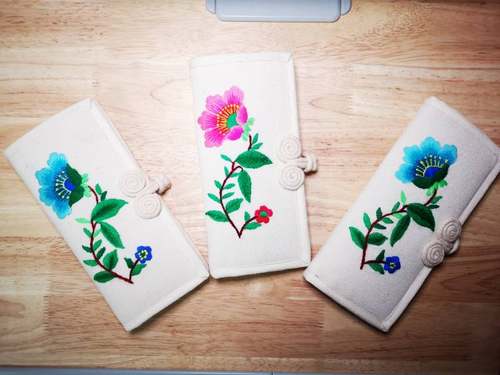 棉布羌族特色手工刺绣钱夹12卡位2大钞位