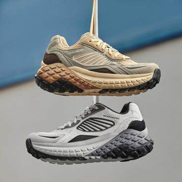 skechers斯凯奇舒适男鞋复古慢跑鞋运动休闲鞋百搭户外鞋232744