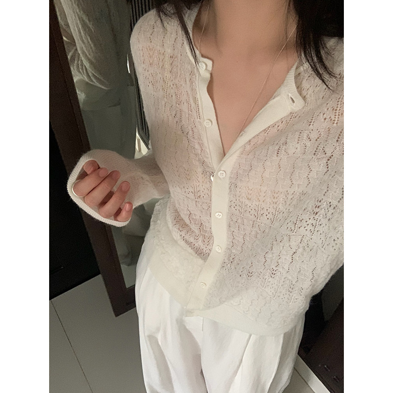 元派bluepops2025春新款镂空薄款羊驼毛开衫复古圆领针织衫A5130