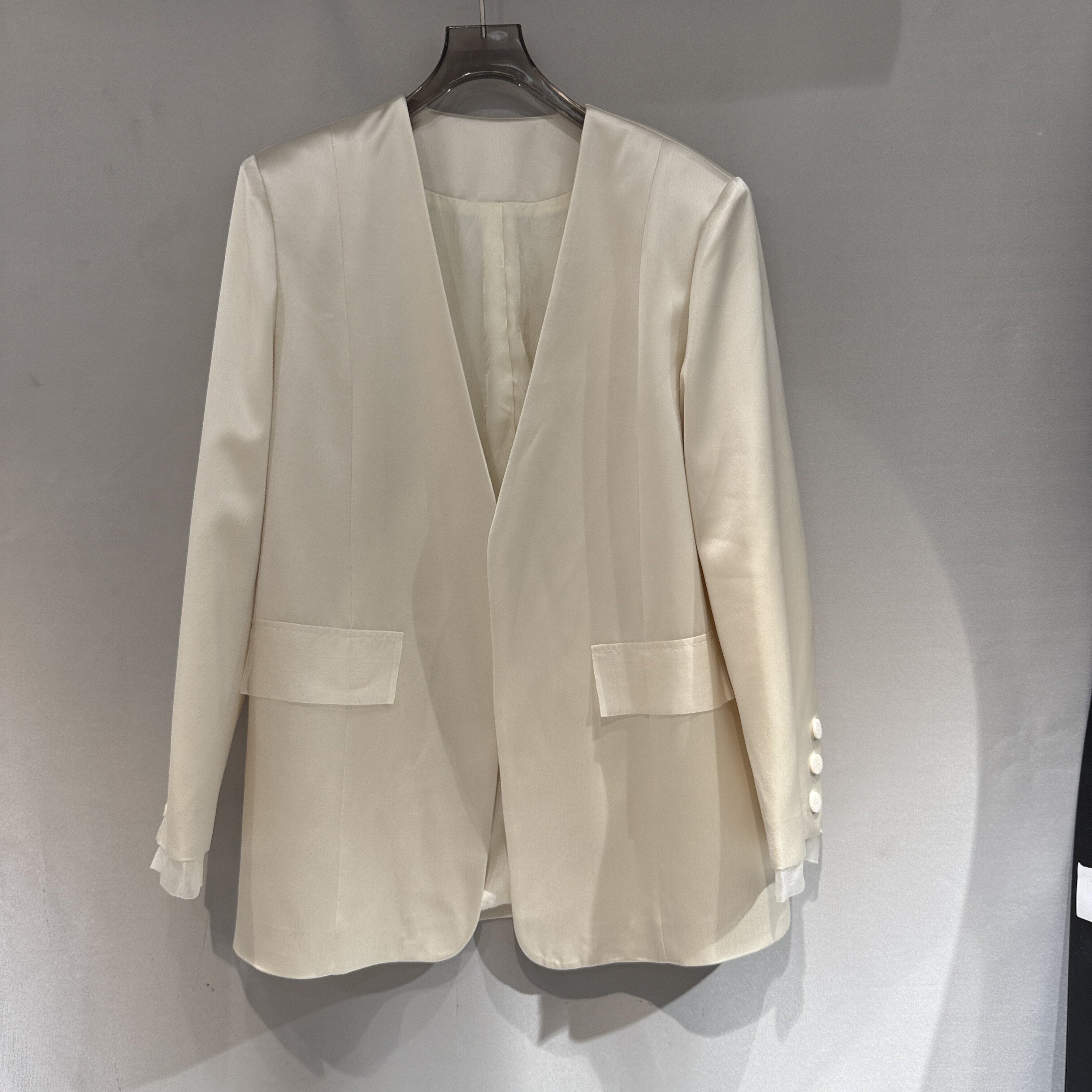 欧洲站2026春季新款时尚休闲百搭显瘦款女士净版醋酸西装外套103m