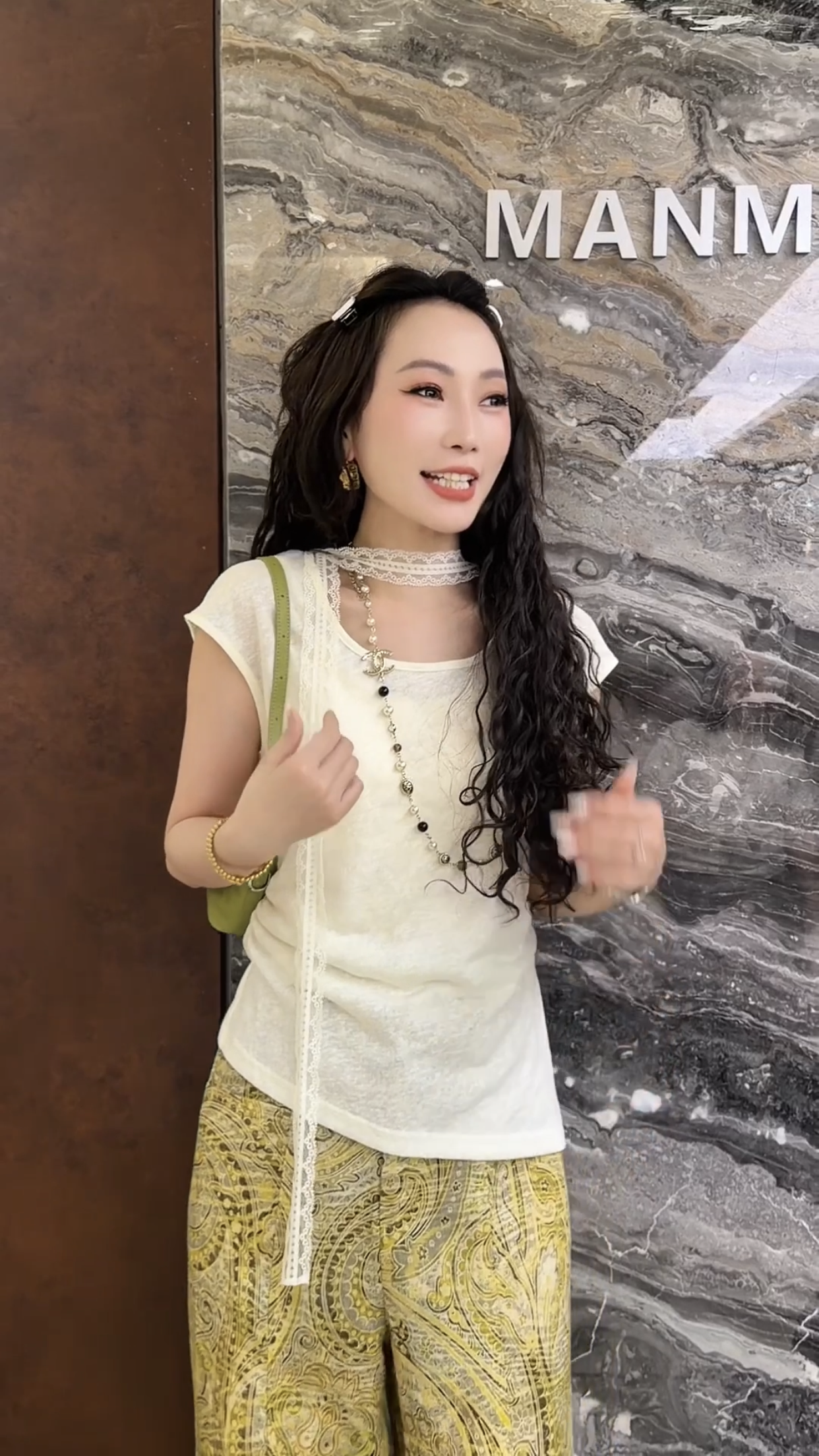 欧洲站2026夏季新款欧货方领无袖丝巾飘带小版斜切女士衬衫89780