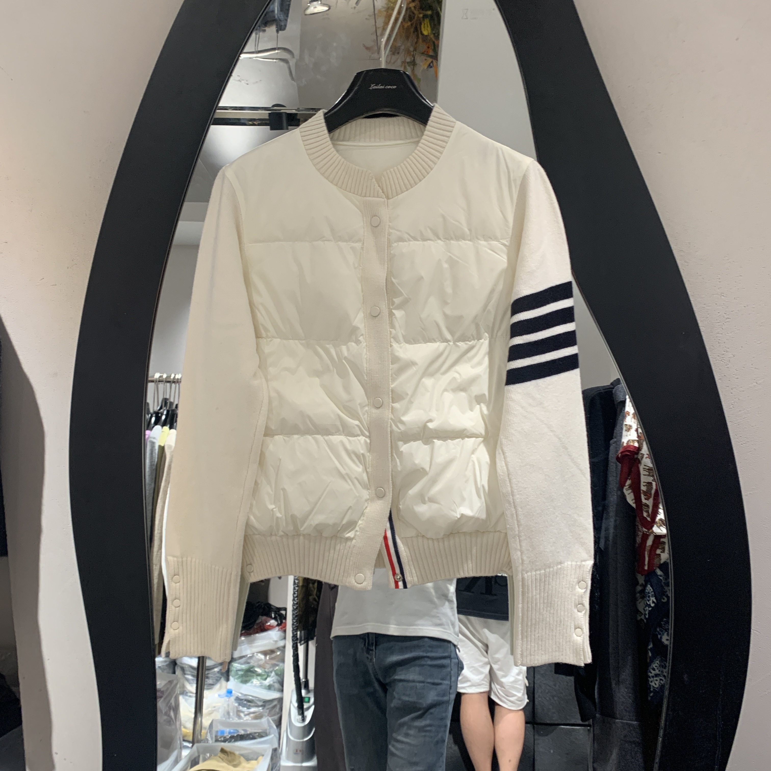 欧洲站2025秋季新款立领排扣轻奢气质白鹅绒羽绒服拼接针织袖外套