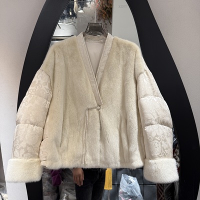 欧洲站2025冬季新款V领水貂毛拼接新中式国风提花鹅绒外套女5037