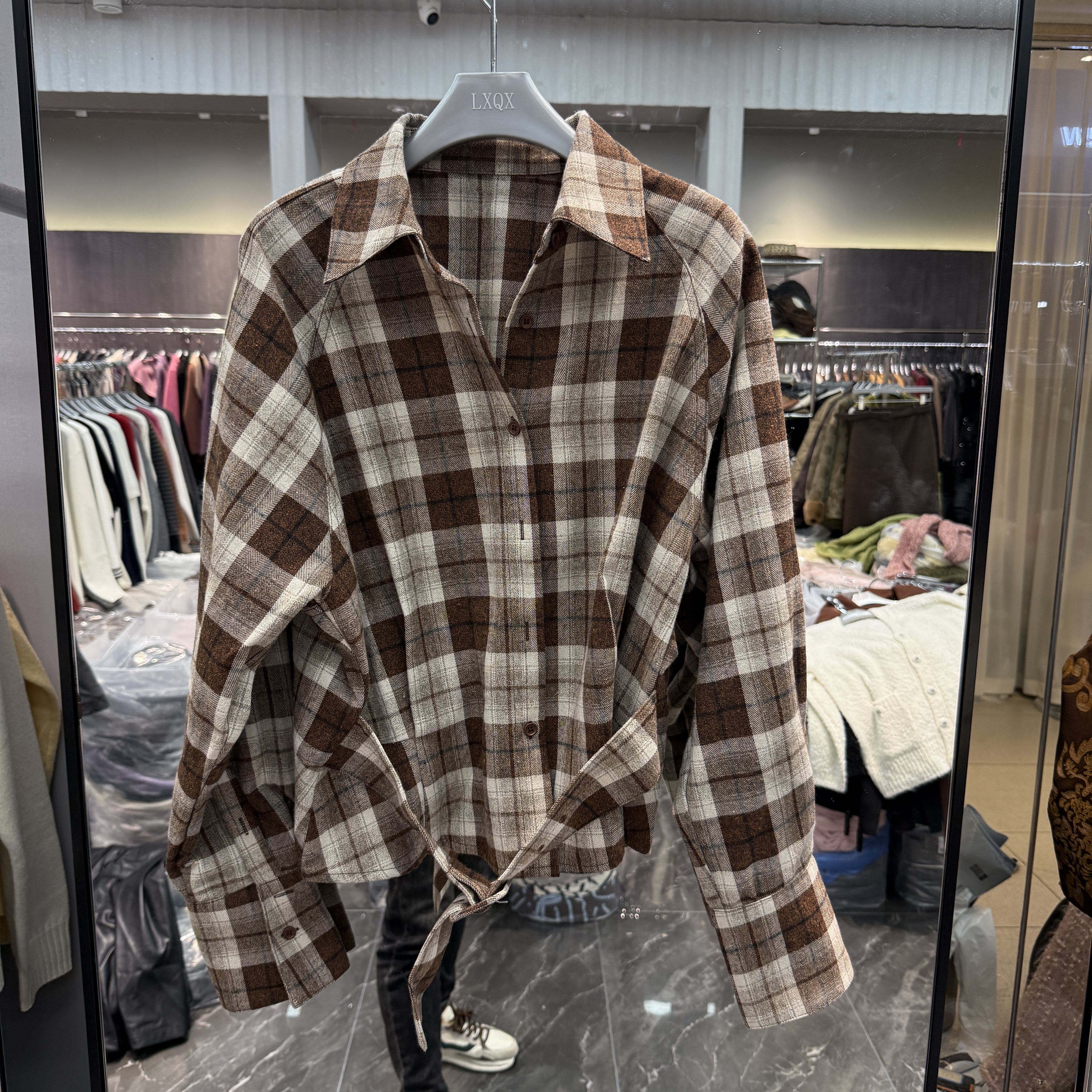 欧洲站2025秋冬新款翻领排扣格子拼色腰带收腰百搭长袖衬衫82730