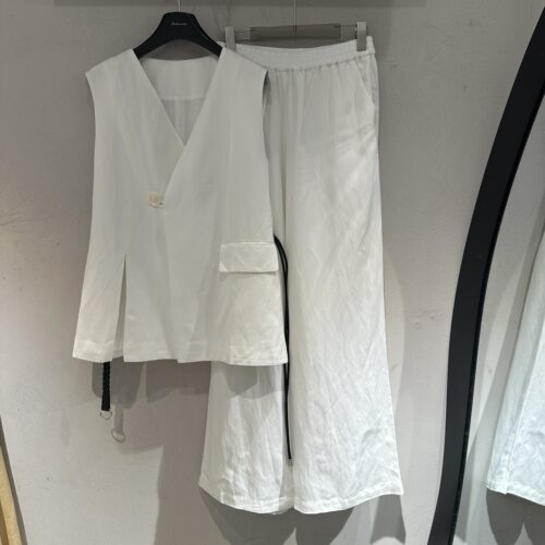 欧洲站2026夏季新款欧货V领收腰显瘦款西装马夹阔腿裤套装女239