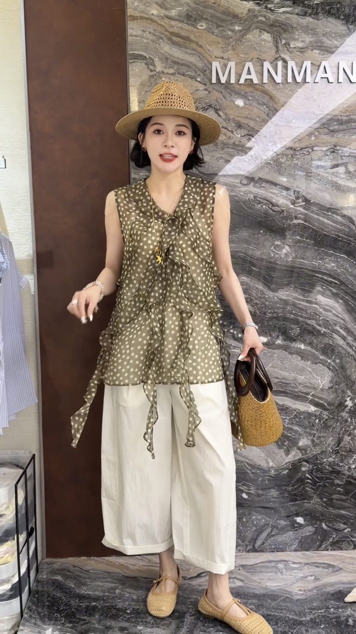 欧洲站2026夏季新款v领满天星波点飘带小碎花设计感女士衬衫马甲