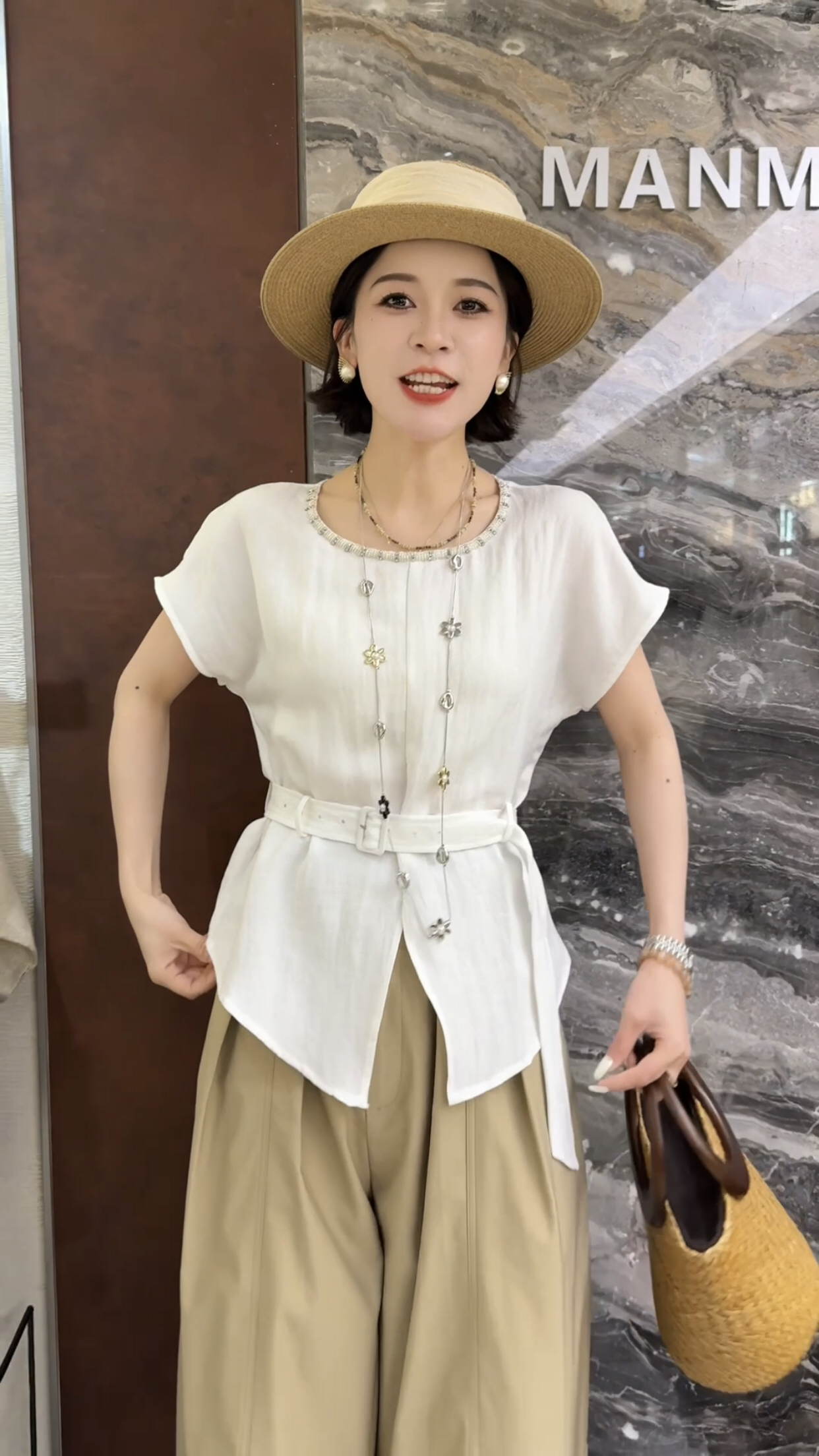 欧洲站5026春夏新款圆领钉珠腰带收腰百搭显瘦减龄短袖轻熟风衬衫