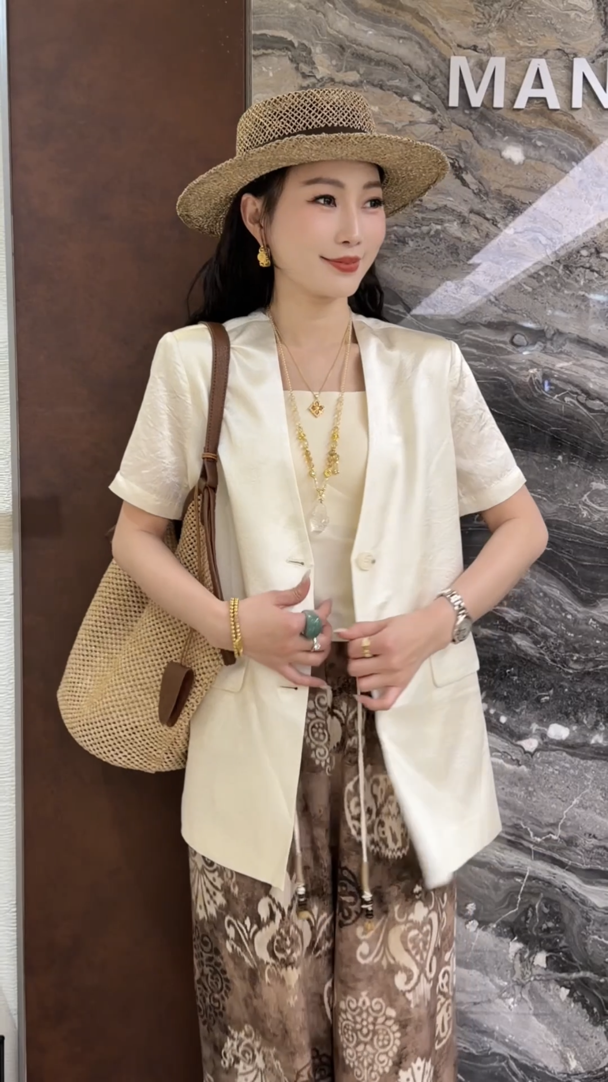 欧洲站2026夏季新款极简风纯色百搭短袖时尚宽松薄款西装外套女潮