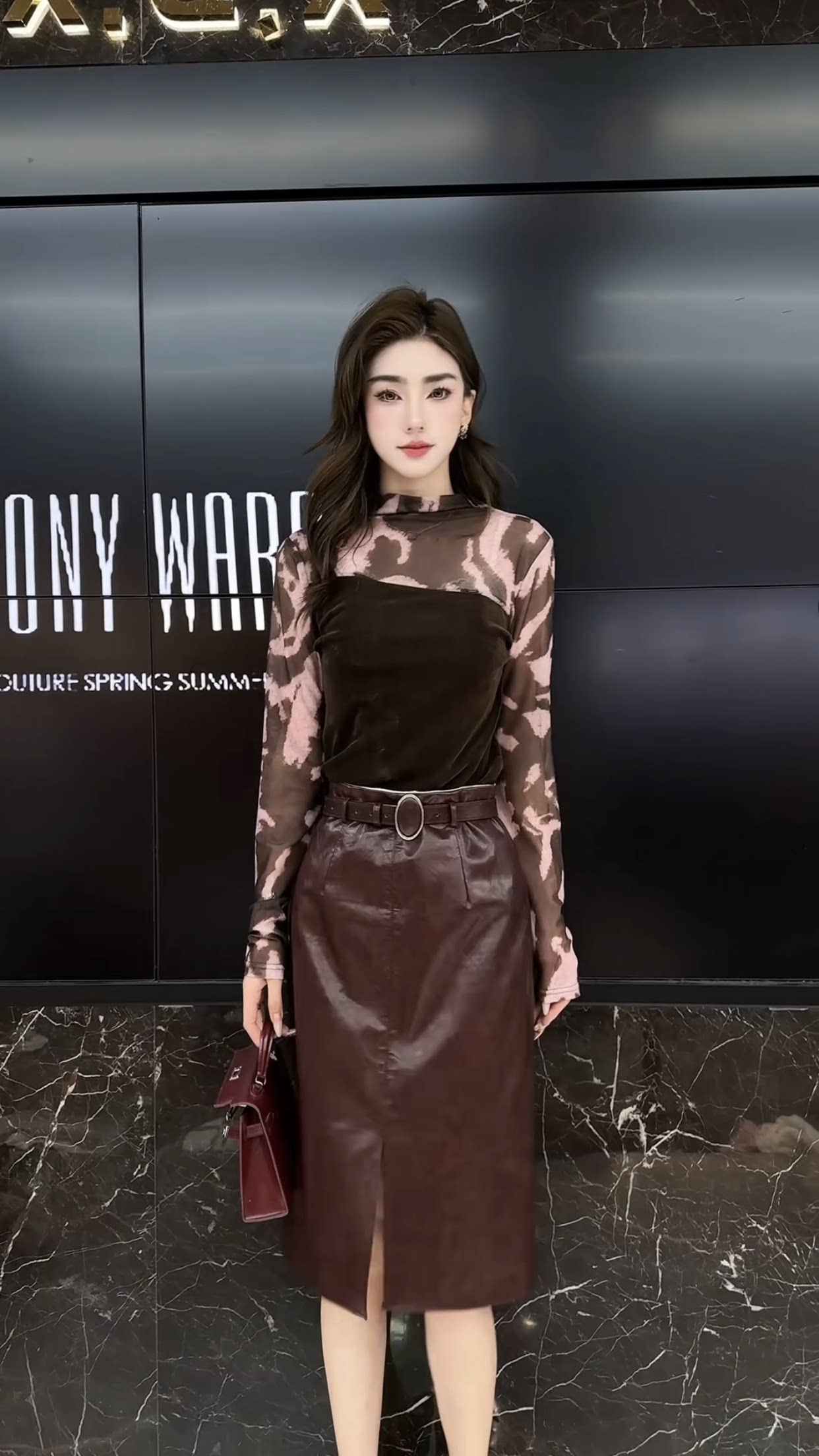 正版欧货2026秋季新款韩版立领拼接花色网纱显瘦丝绒打底衫上衣女