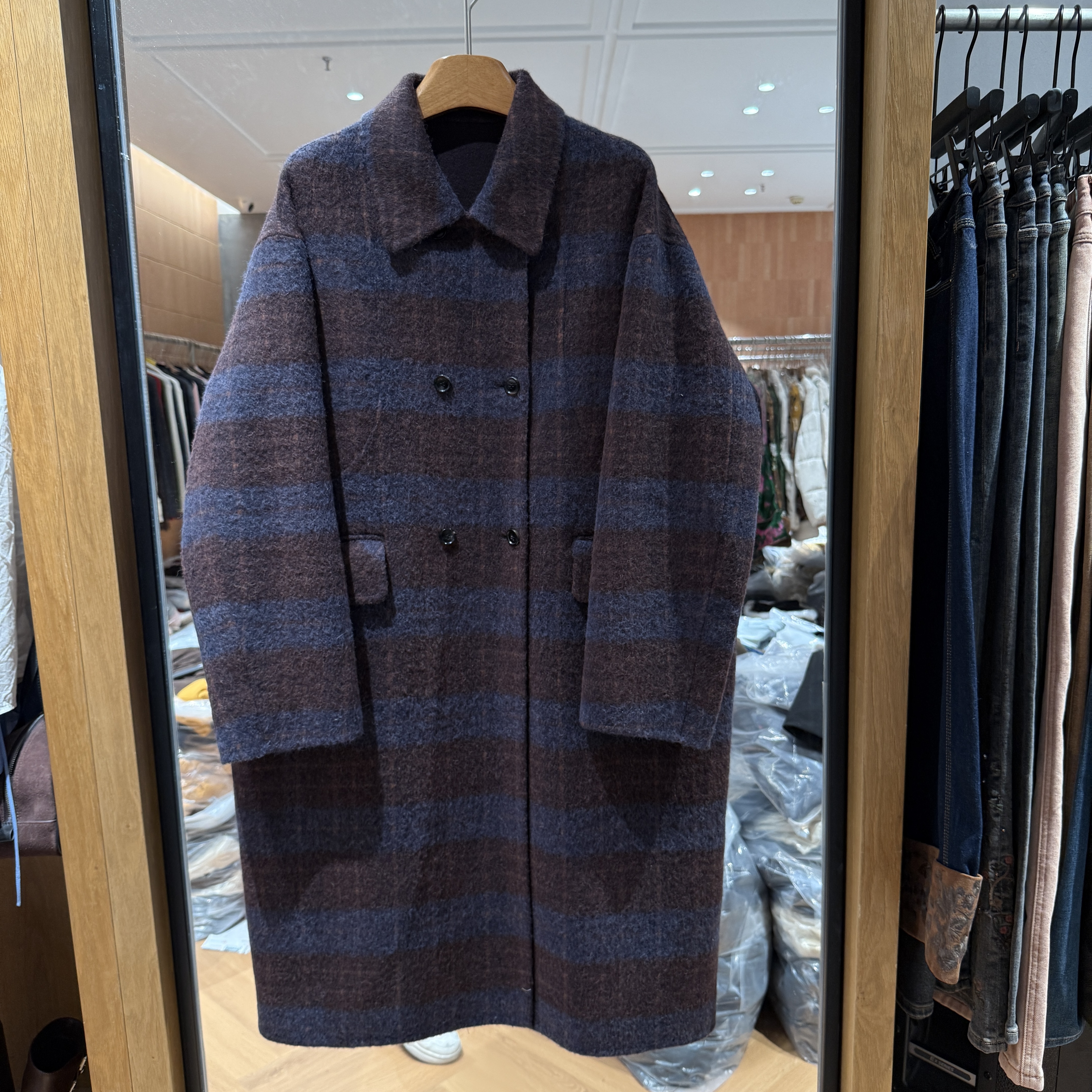 欧洲站2025冬季新款翻领双排扣格子拼色宽松绵羊毛呢女士大衣外套