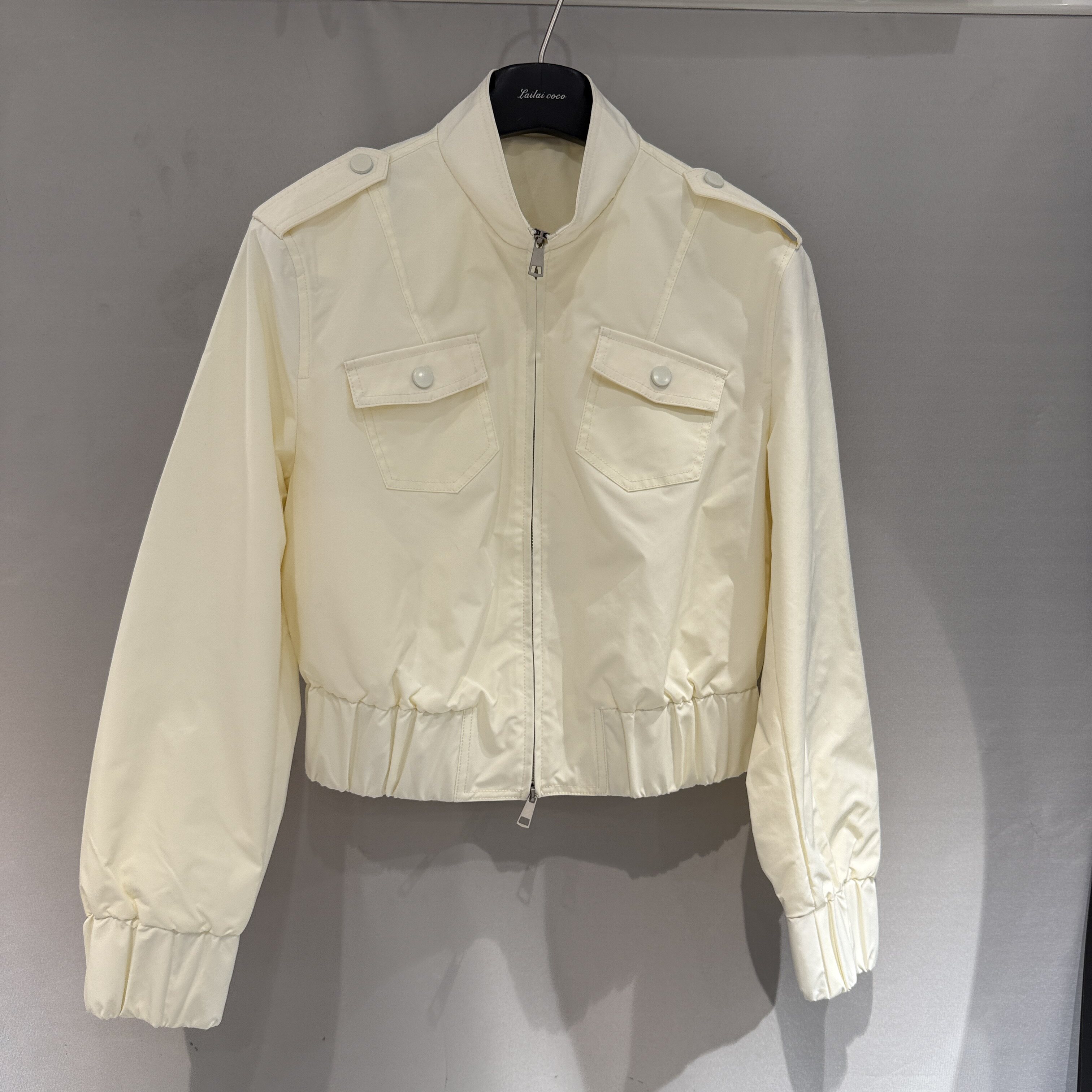 欧洲站2026春季新款立领前口袋设计百搭小众夹克式黑色外套617231