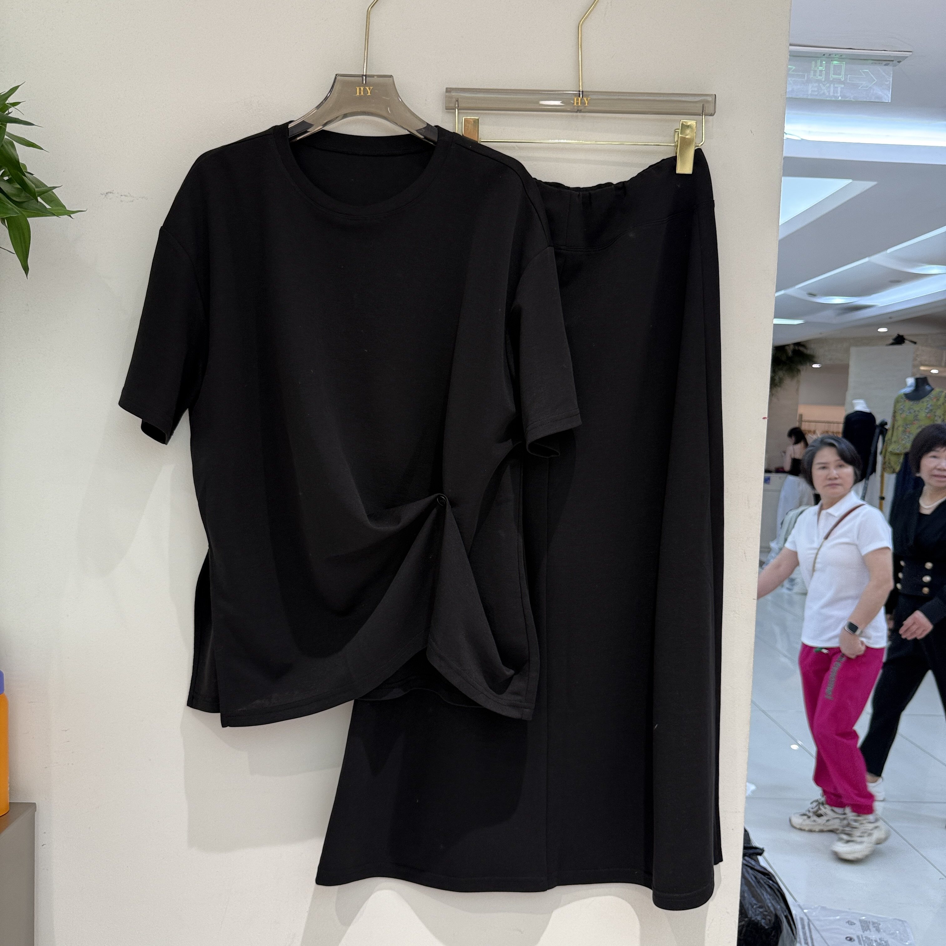 欧洲站2026夏季新款宽松简约侧一粒扣女套头短袖T恤半裙套装89923