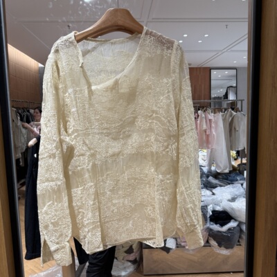 欧洲站2026春季新款时尚圆领桑蚕丝刺绣蕾丝百搭气质衬衫女68658